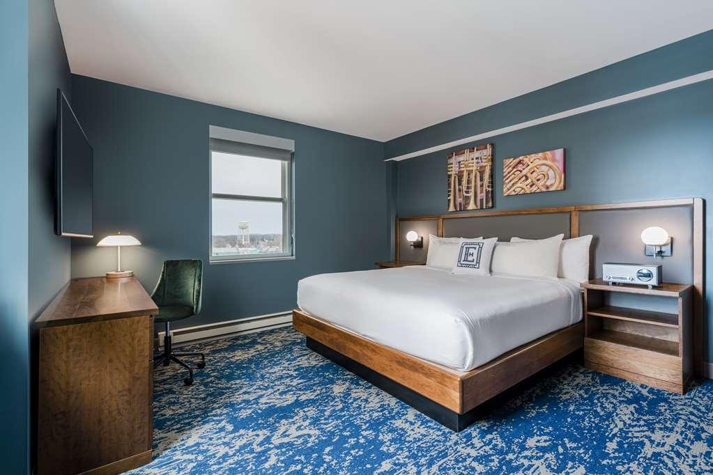 Hotel Elkhart, Tapestry Collection By Hilton Chambre photo