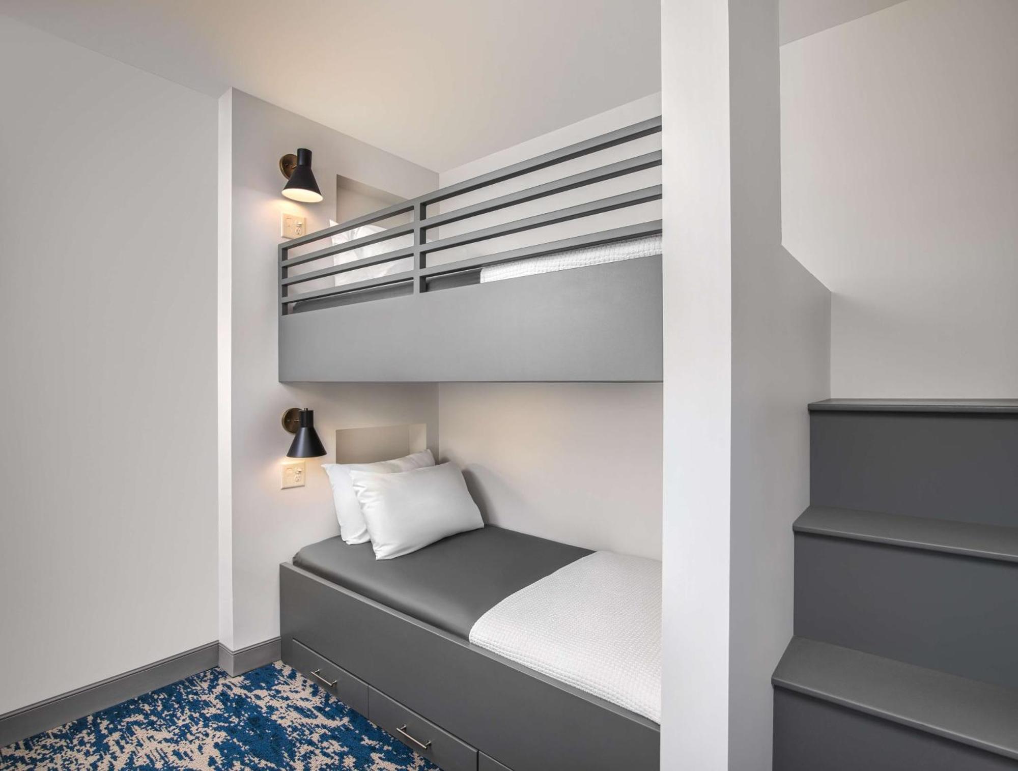 Hotel Elkhart, Tapestry Collection By Hilton Extérieur photo